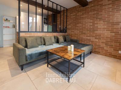 Location Appartement 9 pi�ces VENISSIEUX 69200