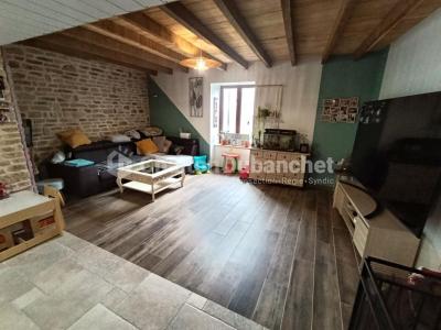 For sale House FEURS 