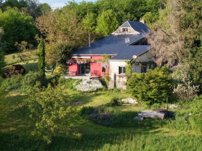 Vente Maison 9 pi�ces SALVETAT-PEYRALES 12440