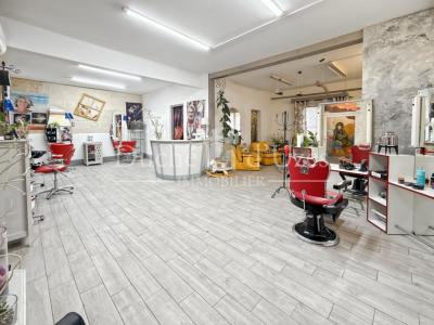 Vente Appartement 4 pi�ces UZES 30700