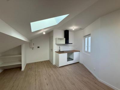 Location Appartement 2 pi�ces MARSEILLE-2EME-ARRONDISSEMENT 13002