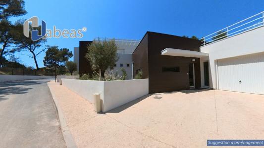 Vente Maison 5 pi�ces SEYNE-SUR-MER 83500