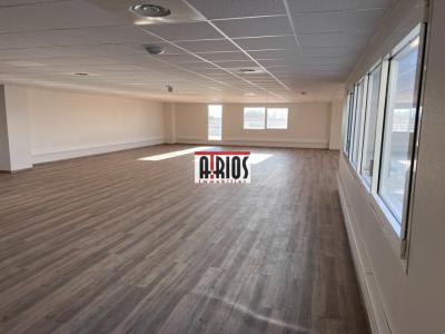 Location Bureau FARLEDE 83210