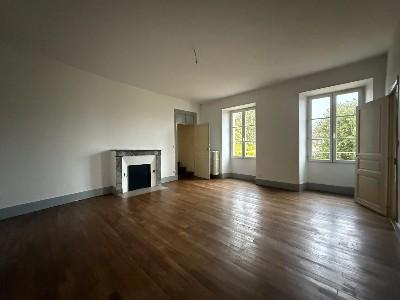 photo For rent House DOUE-LA-FONTAINE 49