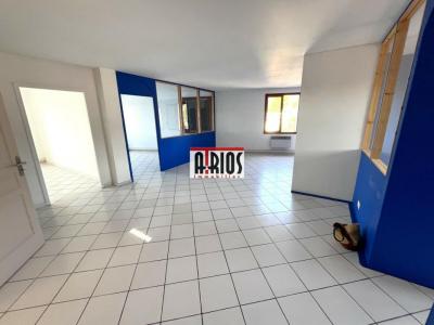 Location Bureau SOLLIES-PONT 83210