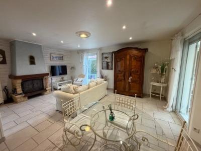 Vente Maison 5 pi�ces VEAUCHE 42340