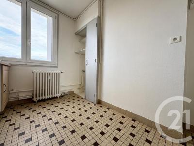 For rent Apartment LIMOGES 