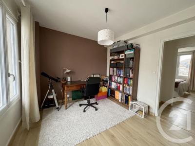 For rent Apartment LIMOGES 