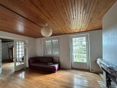 Location Maison 6 pi�ces ROCHE-VINEUSE 71960