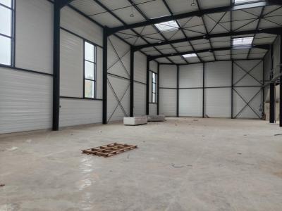 Location Commerce CHALIFERT 77144