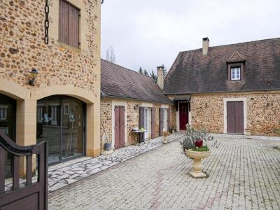 Vente Maison 8 pi�ces LACROPTE 24380