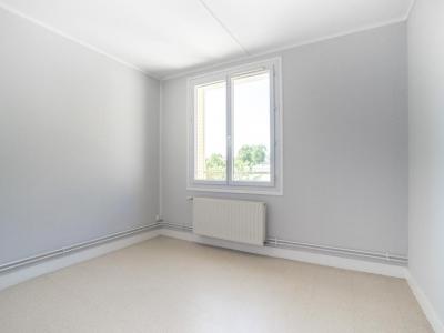 Location Appartement CHAROLLES 
