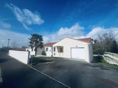 For sale House MORTAGNE-SUR-SEVRE  85