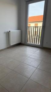 For rent Apartment FEYZIN 