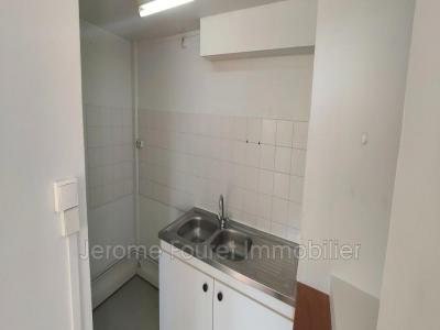 Location Appartement MONTAIGNAC-SAINT-HIPPOLYTE 