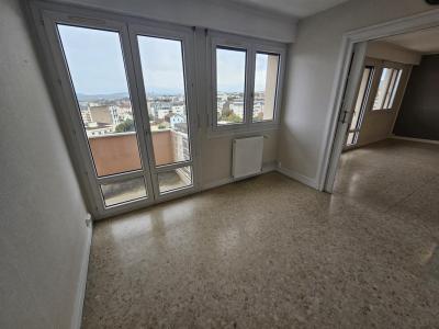 Location Appartement CLERMONT-FERRAND 