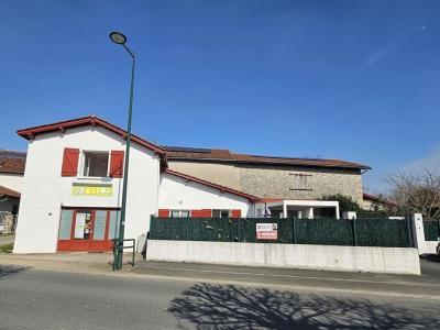 Vente Maison 4 pi�ces LARCEVEAU-ARROS-CIBITS 64120
