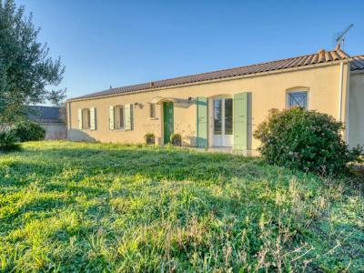 Vente Maison 6 pi�ces SAINT-SAVINIEN 17350