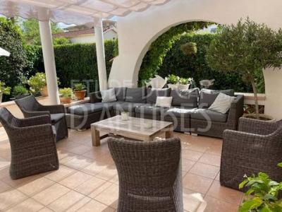 Location vacances Maison JUAN-LES-PINS Cap d'Antibes 06
