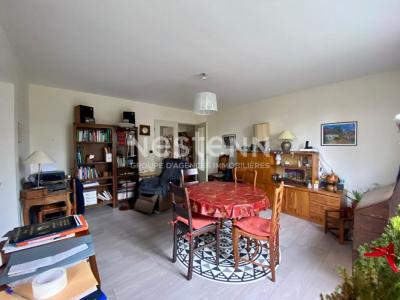 Location Appartement CHAUSSEE-SAINT-VICTOR 