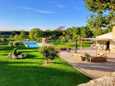 For sale Prestigious house PERNES-LES-FONTAINES  84