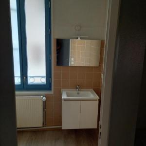 For rent House VIRIEU-LE-GRAND 