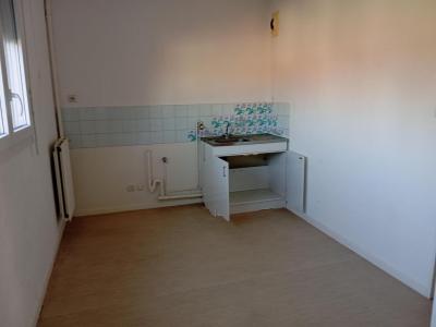For rent Apartment MOULINS 