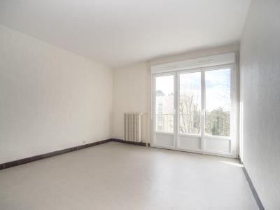 For rent Apartment CHAROLLES 