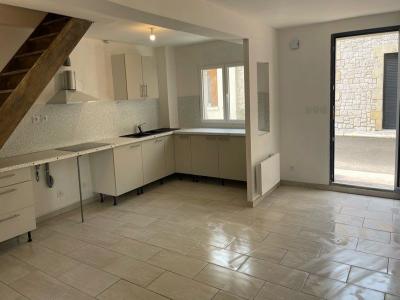 For rent House SAINT-DENIS-DE-PILE  33