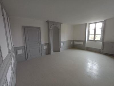 For rent Apartment FAVERNEY  70