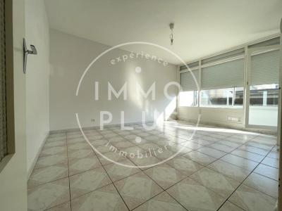 For rent Apartment MEYTHET 