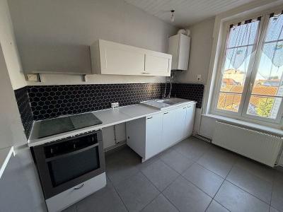 Location Appartement 4 pièces CHAZELLES-SUR-LYON 42140