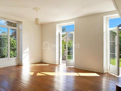 For sale House PAU 