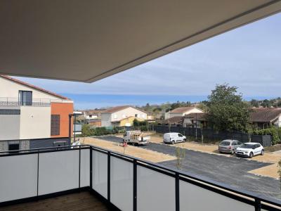 Location Appartement GRATENTOUR 