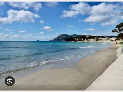 Vente Maison 2 pi�ces SEYNE-SUR-MER 83500