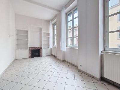 Vente Appartement 2 pièces LYON-6EME-ARRONDISSEMENT 69006