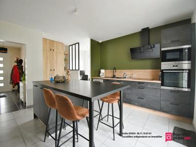 Vente Maison 6 pi�ces SAINT-PIERRE-DES-ECHAUBROGNES 79700