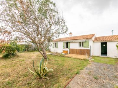 Vente Maison 4 pi�ces BARBATRE 85630