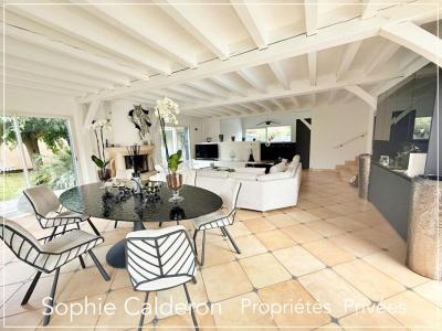 Vente Maison 9 pi�ces NARROSSE 40180