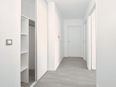 For rent Apartment MONTREUIL-BELLAY 
