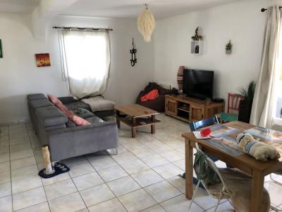 For sale House POSSESSION 