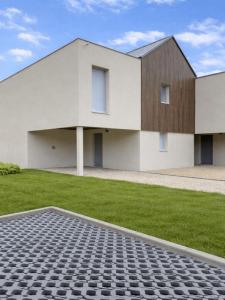 Location Maison 4 pi�ces PONT-SAINTE-MARIE 10150