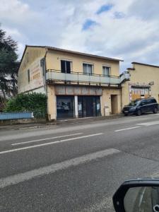 Location Commerce LIMOUX 11300