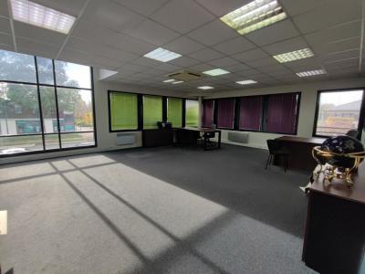 Vente Bureau SERRIS 77700