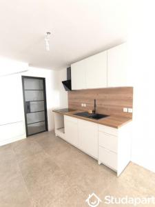 Location Appartement 2 pièces SAINT-QUENTIN-LA-POTERIE 30700