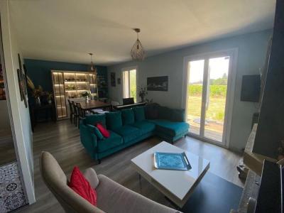 Location Maison 5 pi�ces LANDE-DE-FRONSAC 33240