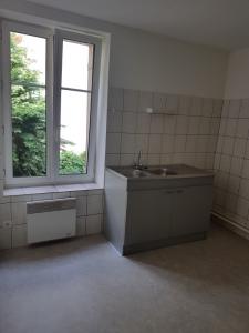 For rent Apartment PULLIGNY