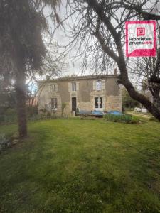 Vente Maison 7 pi�ces SAINTE-HERMINE 85210