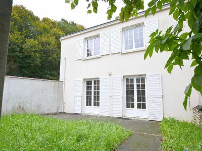 Vente Maison 4 pi�ces LUCON 85400