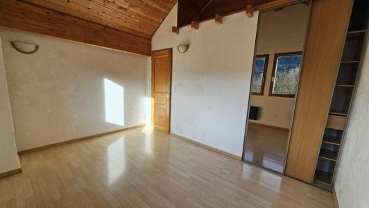 Location Maison 4 pi�ces LAVAL 38190